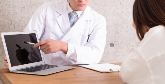 だるさと一緒に確認したい症状